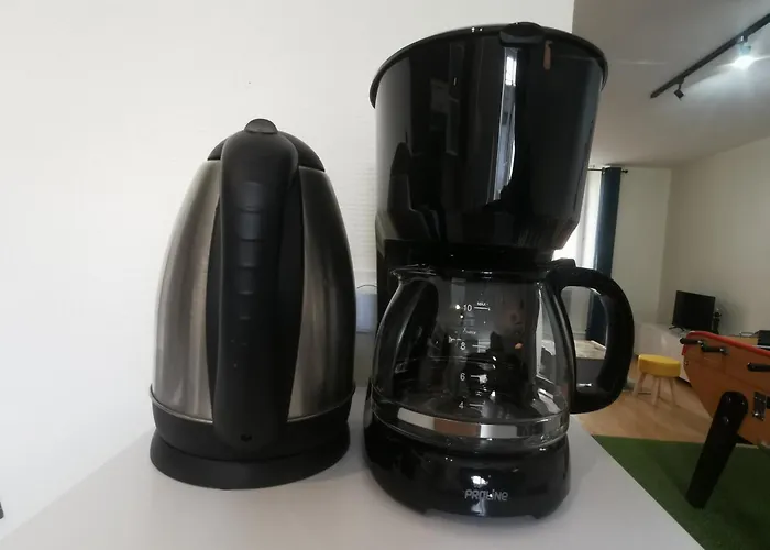 La Maison Bleue, * Ροντέζ